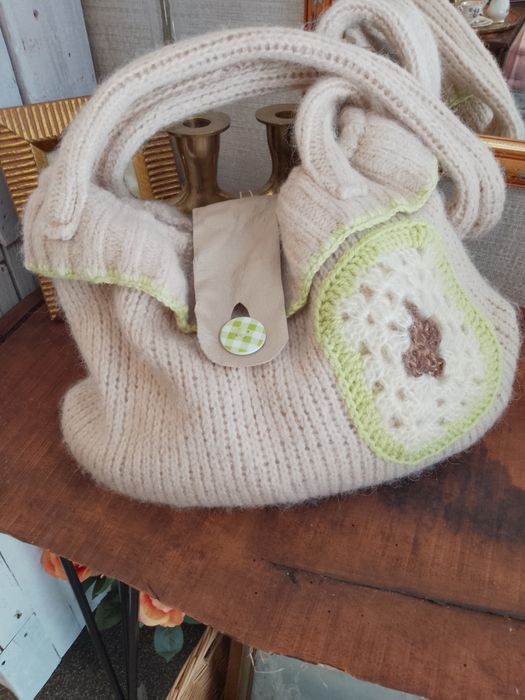 Ръчно плетени чанти,шапки,шалове