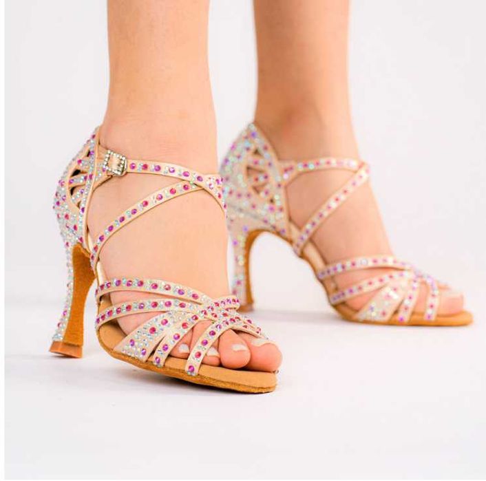 Pantofi de dans cu strasuri