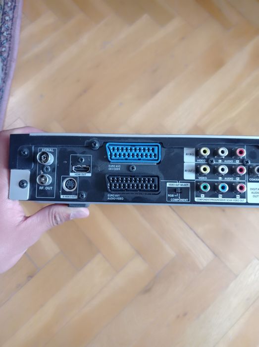 Продавам LG RH200MHS рекордер/домашно кино