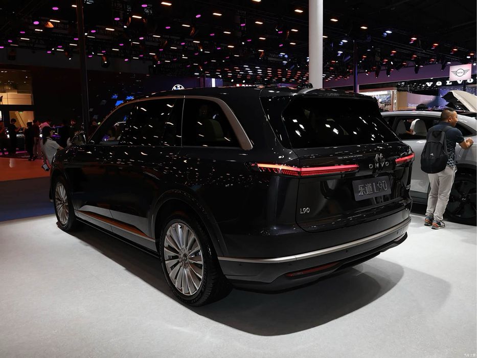 NIO onvo L90 2025