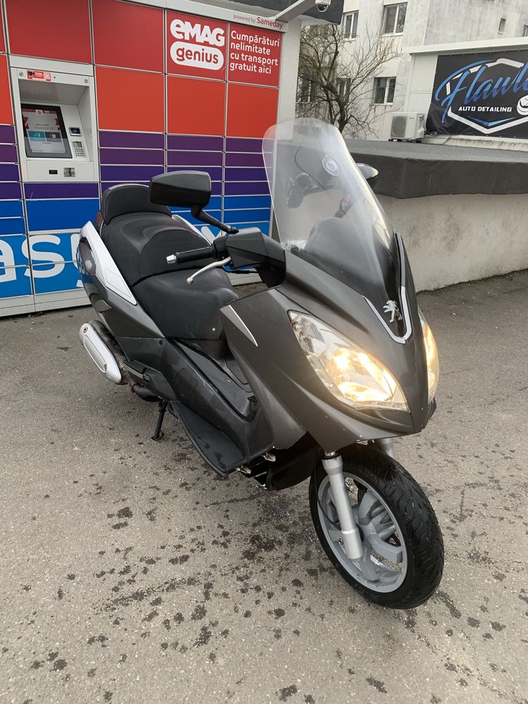 Scuter Peugeot Satelis 300 (Suzuki Burgman Yamaha Nmax)