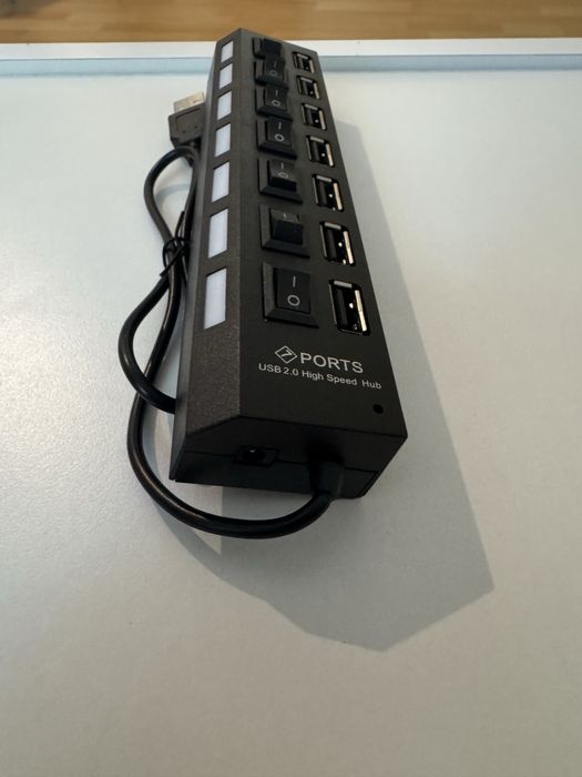 USB HUB 4 PORTS – с индивидуални бутони за включване/изключване