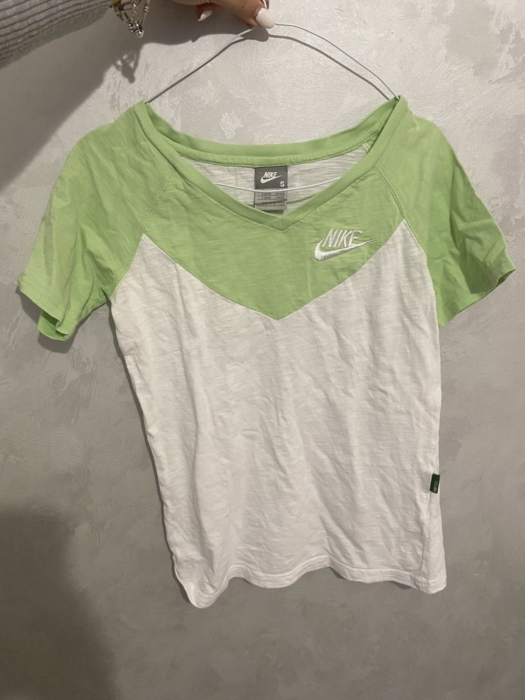 Vand tricou Nike mărimea S