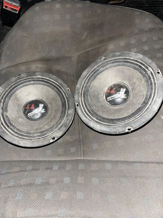 Продам калонки играют очень хорош