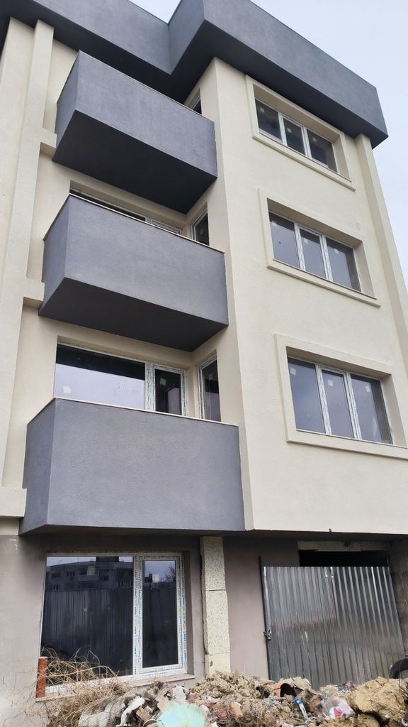 Продава се Тристаен апартамент в Варна, м-т Кочмар - 53 кв.м за 1661 €/кв.м - Снимка #1