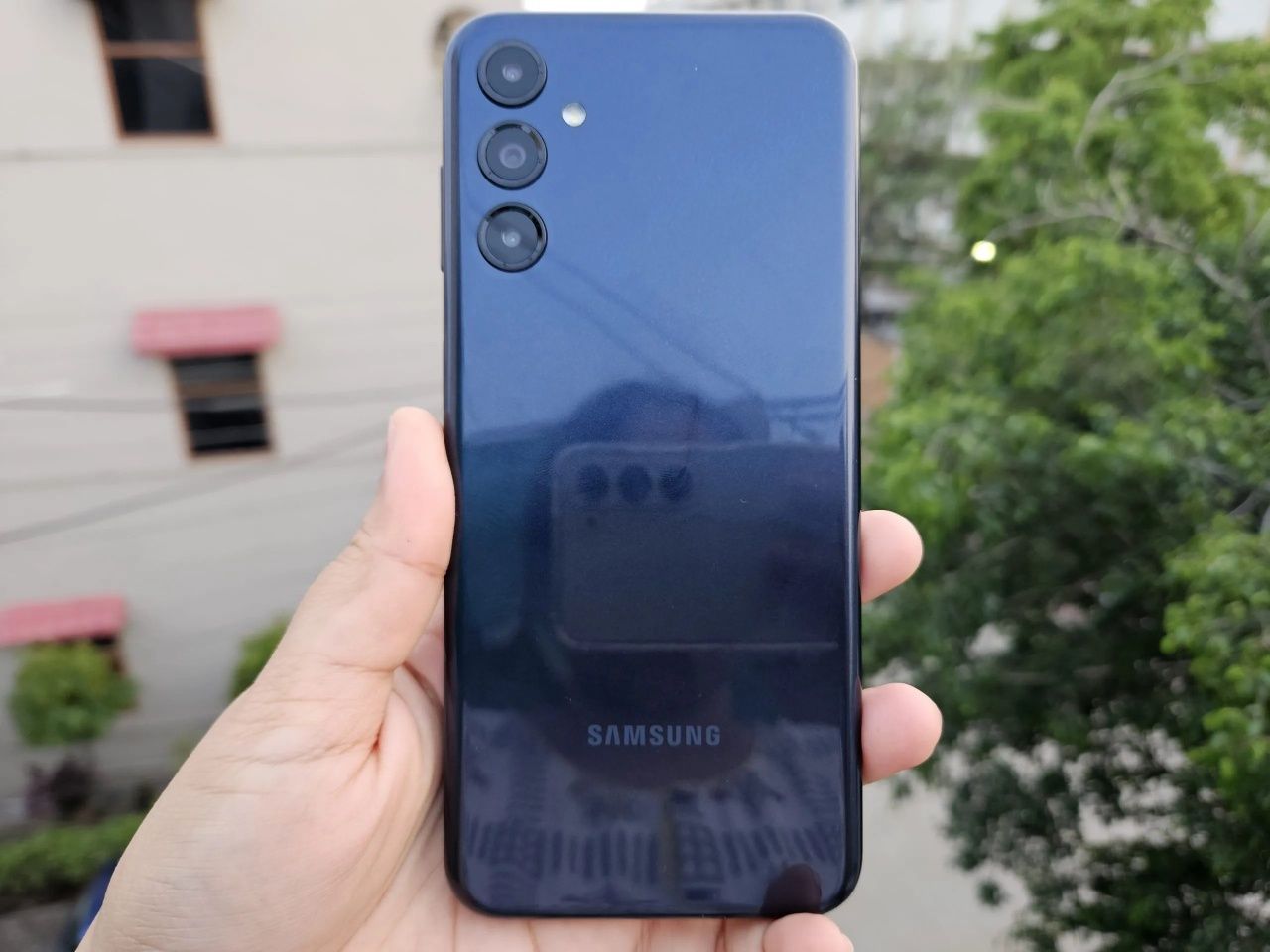 Samsung galaxy m14.