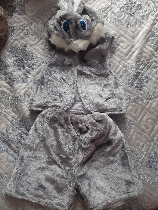 Продам новогодний детский костюм зайца