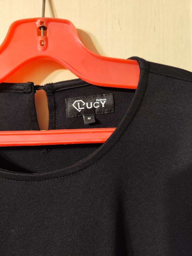 Рокля от колекцията на LUCY FASHION