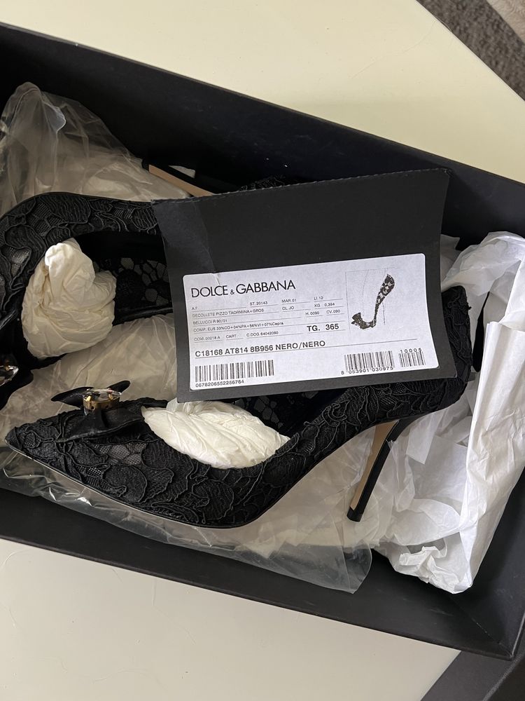 Елегантни обувки Dolce & Gabbana