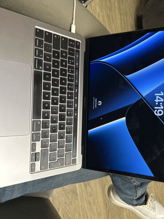 Macbook Pro 13 i5 1.4 Quad Core