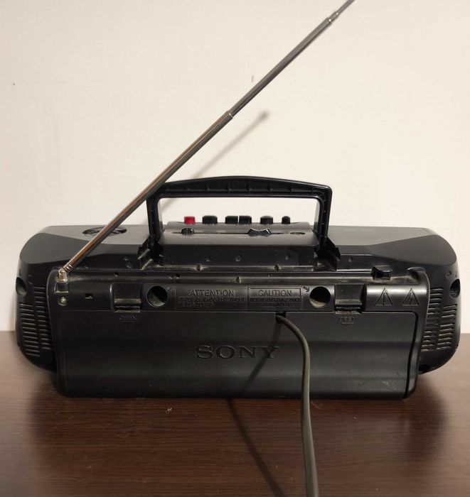 Радиокасетофон Sony
