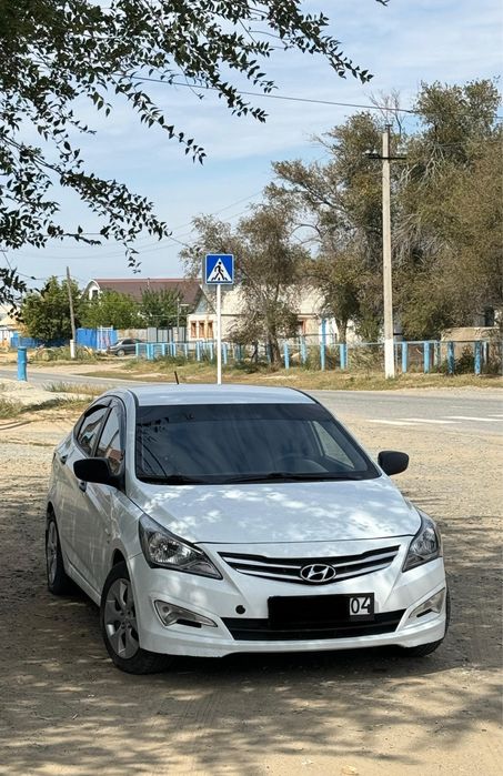 Hyundai Accent 2015 года. В хорошим состояний