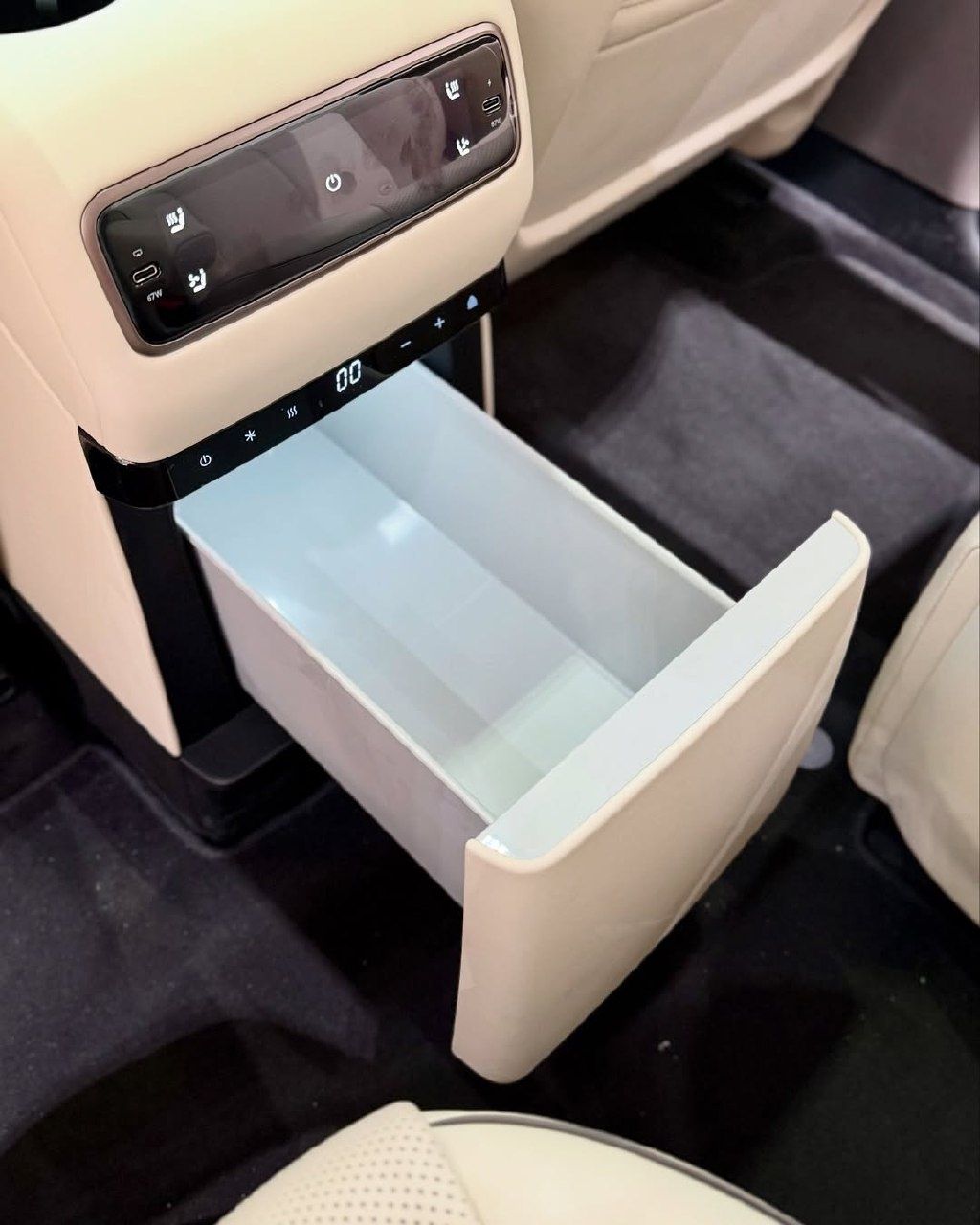 Lixiang Li I 8 Luxury suv CIP