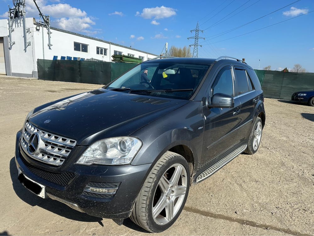 Dezmembrez / Dezmembrari / Piese Mercedes ML W164 350CDI 4Matic 2011