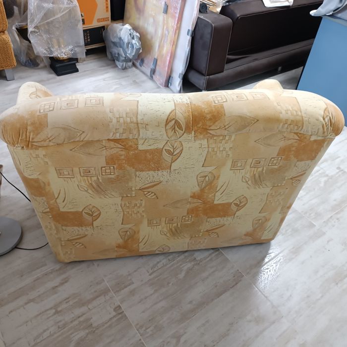 Двоен диван с подлакътници