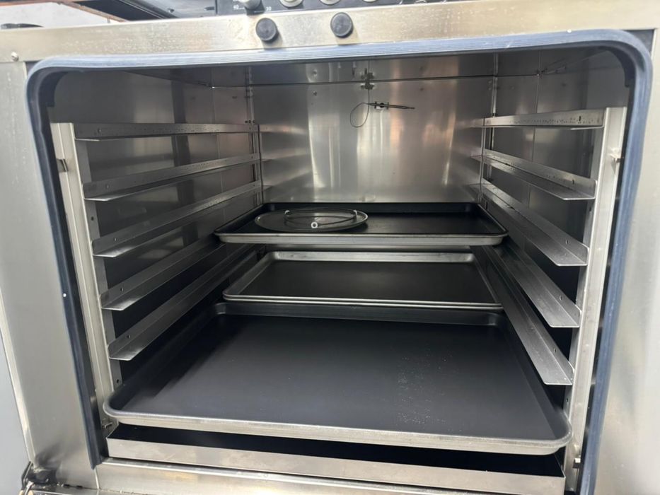 Растоечный шкаф почти новая, использовалас только один раз