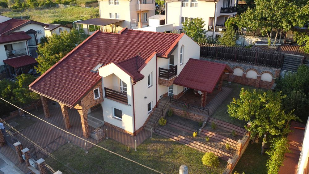 Vilă în Bucium, Iași, cu Locație excelentă caută proprietar nou