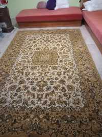 Персийски килим в добро състояние