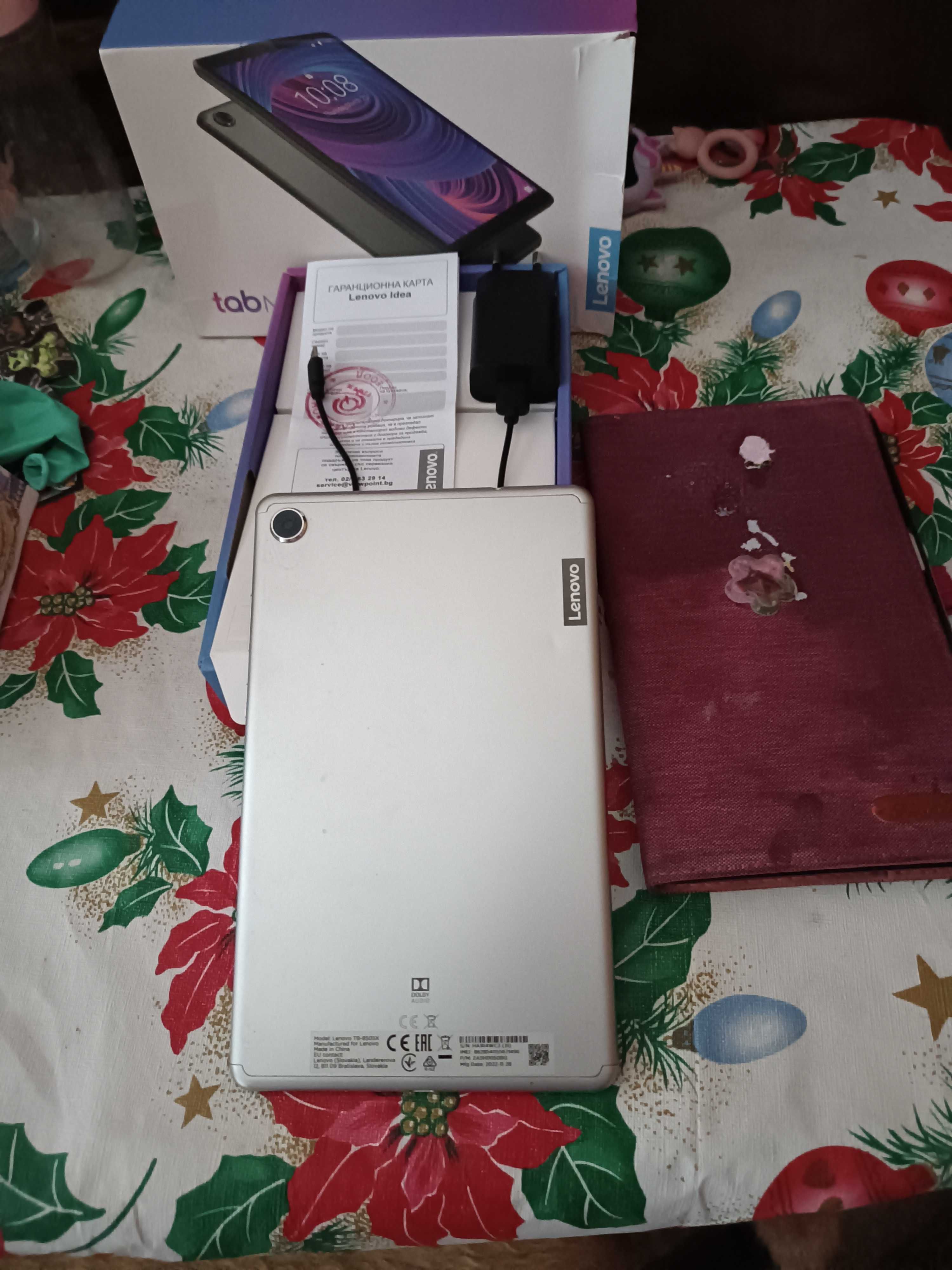 Продавам Таблет 8 Lenovo