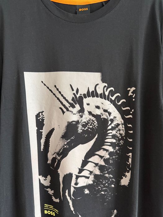 Нова автентична черна тениска Boss специална колекция за мъже размер M