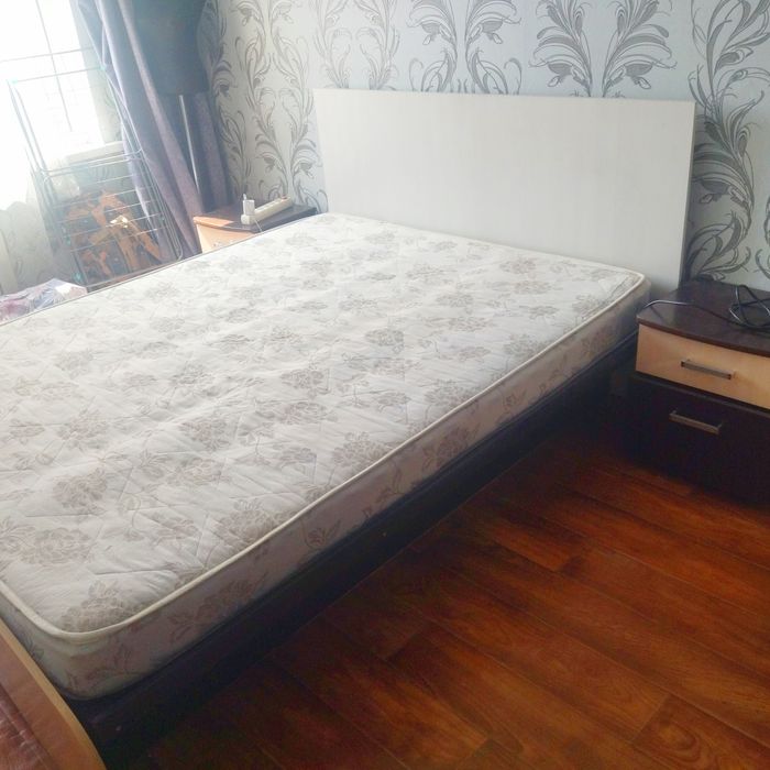 Кровать двуспальная