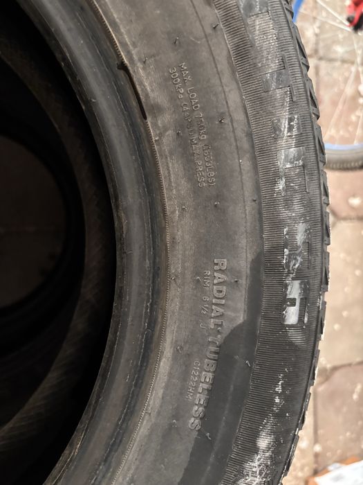 Шины зимние продается