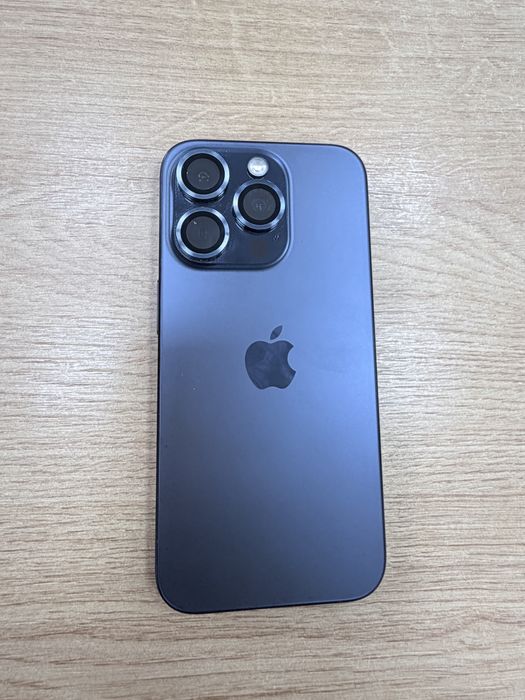Продам айфон 15 pro