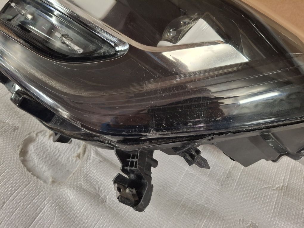 Far stanga ful led Renault Megane 4 dupa 2015