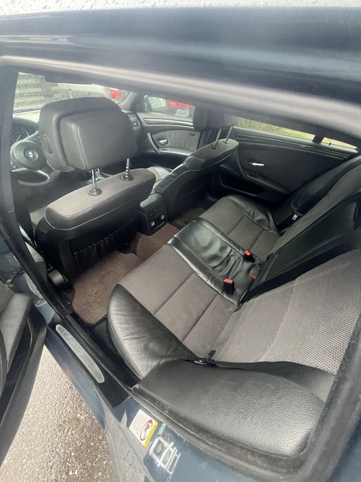 Se vinde BMW seria 5 anul 2008