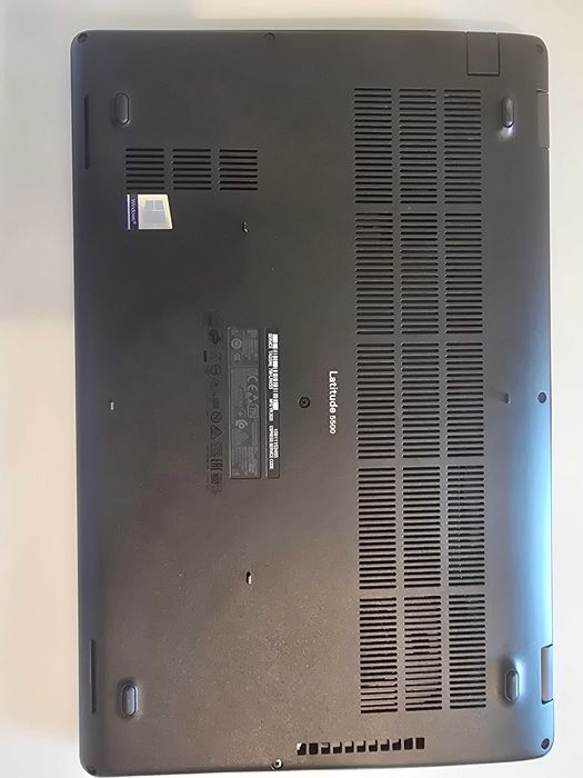 Laptop Dell Latitude 5500 i7, 15.6" TOUCH, FHD, 32GB RAM, 500GB SSD