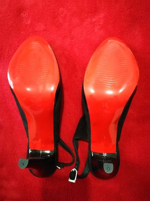 Елегантни официални сандали MARTINI, номер 38