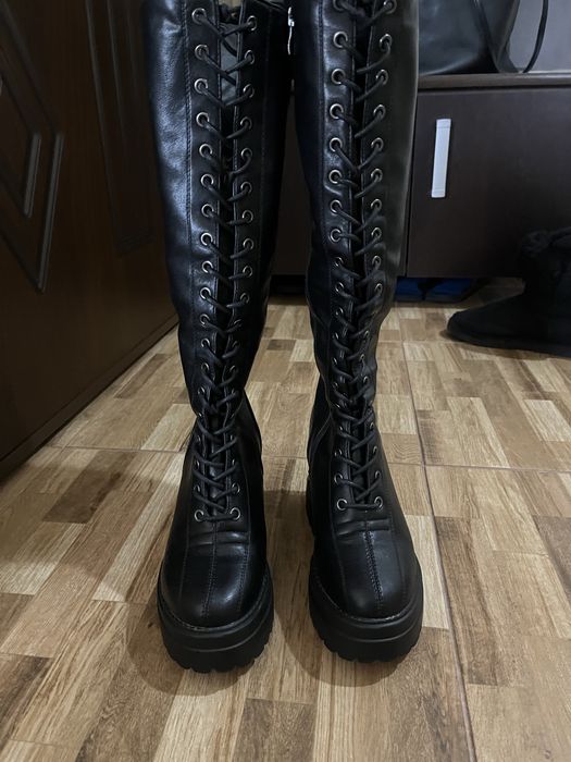 Cizme înalte cu platfotma