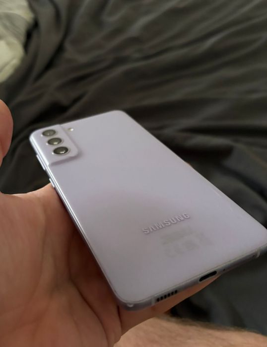 Vând Samsung Galaxy S21 FE 128GB, 8GB Ram