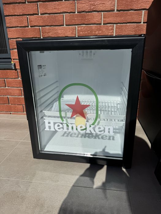 Vitrina frigorifica mini Heineken nefolosita