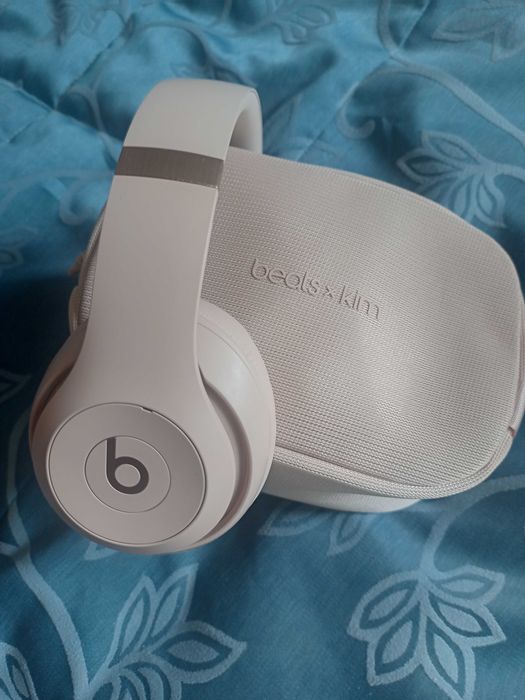 Слушалки Beats Ким Кардашян