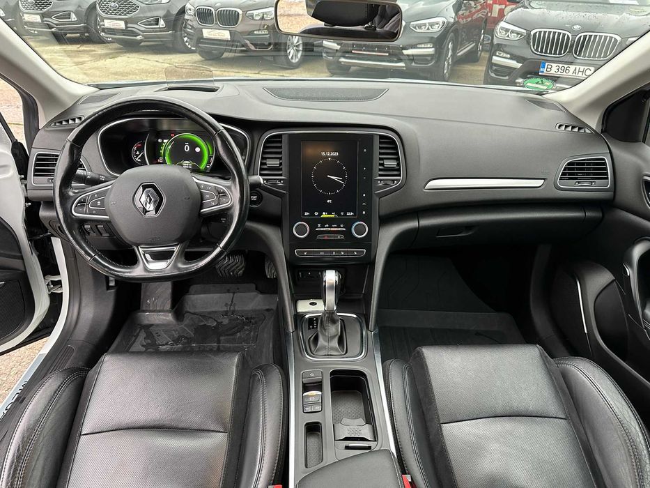 Inchirieri Renault Megane 2022 automat la preturi incepand cu 25euro