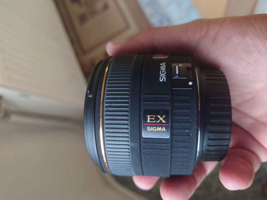 Obiectiv Sigma EX 30mm f1,4 DC HSM Canon