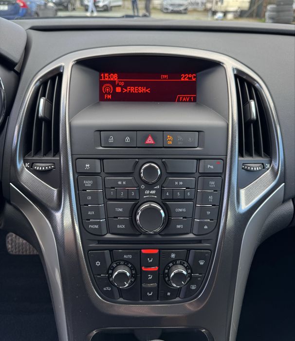 Opel astra j * 1.6i 115hp * 47 000km * AUTOMATIC * COSMO *