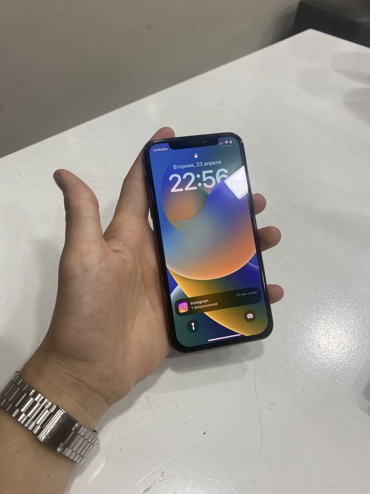 Iphone  x sotiladi holati ideal 256