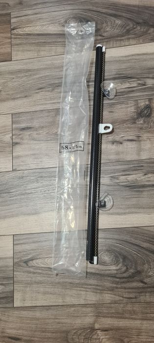 De vanzare, 4x parasolar  cu ventuza mare, dimensiune 68x 125, 25 lei