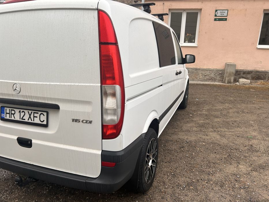 Mercedes vito 2010 5locuri plus marfa