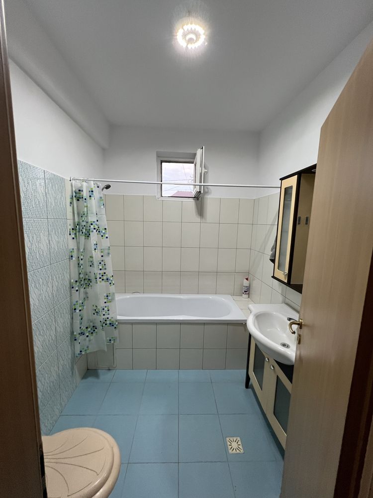 Inchiriez apartament cu 2 camere de locuit sau birouri