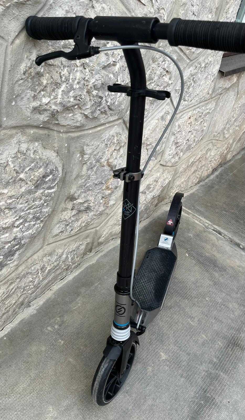 Trotinetă Town T7XL cu suspensie dubla si frana
