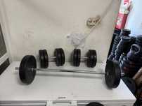Pachet sala, gantere reglabile+haltera, greutate totala 70 kg.Pret 500