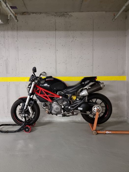 Ducati Monster 796 ABS