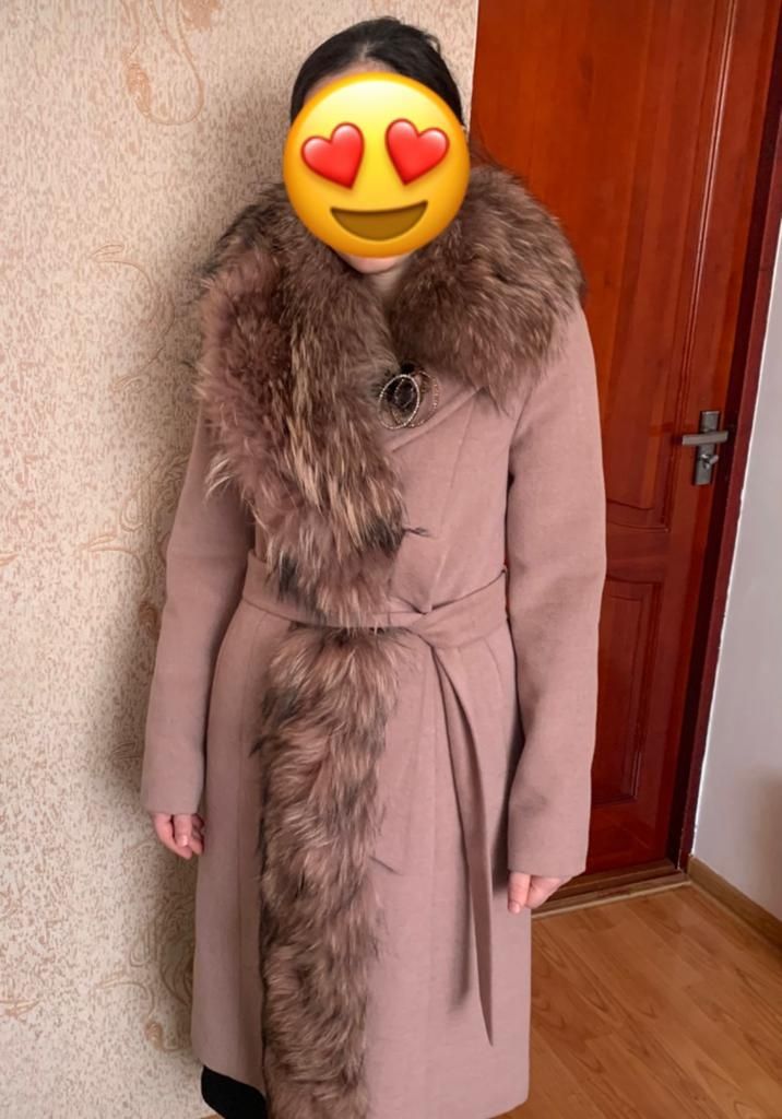 Пальто почти новое