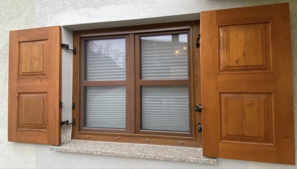 FEREASTRA PREMIUM PVC TRIPAN stejar obloane H 130 x L 150 Germania