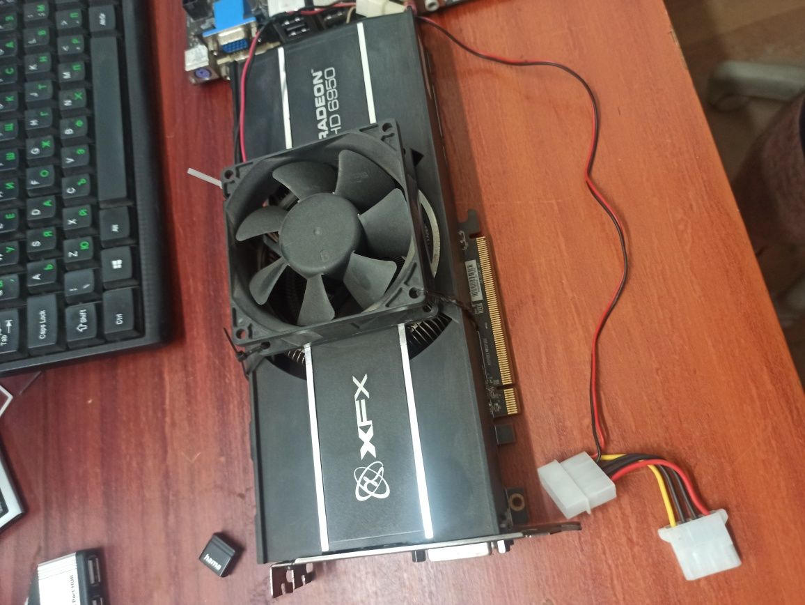 Дъно AM3+ с процесор Athlon x4, рам 6Gb, видео 2Gb и захранване450W