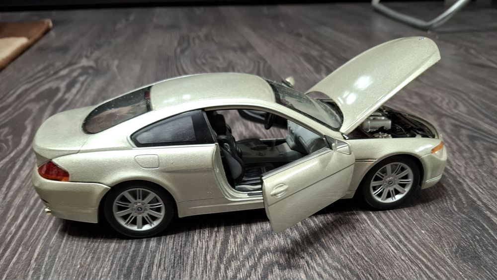 Macheta auto BMW 645Ci coupe 1/18