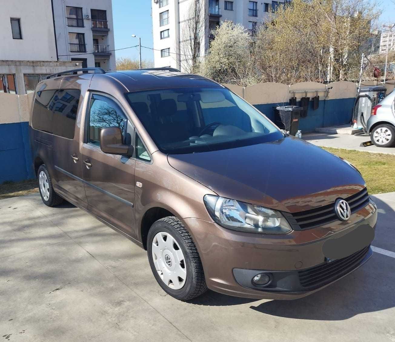 Volkswagen Caddy 7 locuri 2015 1.6TDI, 111000Km, cu Raport CarVertical